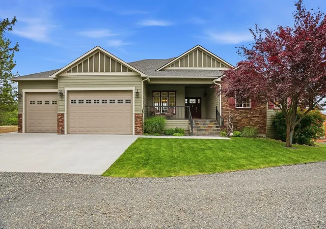 Photo 3 of Sale Pending at 16919 N S Bank Rd, Nine Mile Falls, WA 99026 | MLS# 202623633 | Listing updated on 2026-09-16
