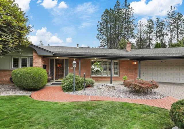 Photo 2 of Single family home for sale at 4215 S Napa St, Spokane, WA 99203 | MLS# 202624301 | Listing updated on 2026-10-09