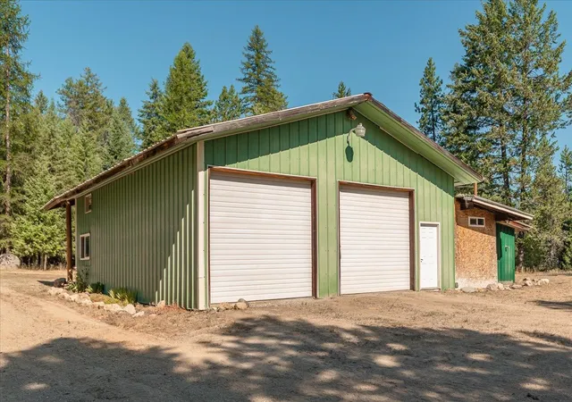 Photo 2 of Single family home for sale at 4227 Lyon And Moss Rd, Loon Lake, WA 99148 | MLS# 202624315 | Listing updated on 2026-09-23