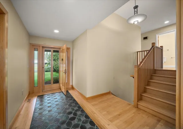 Photo 3 of Single family home for sale at 931 W Regent Ct, Spokane, WA 99203 | MLS# 202624320 | Listing updated on 2026-10-07