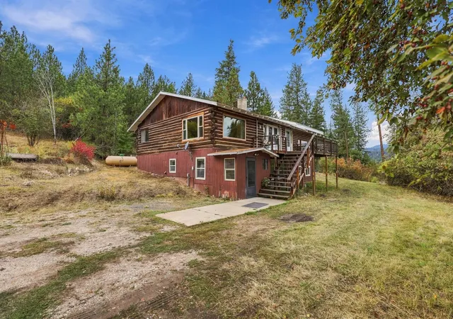 Photo 3 of Single family home for sale at 2105 S Highway 395, Chewelah, WA 99109 | MLS# 202624328 | Listing updated on 2026-09-23