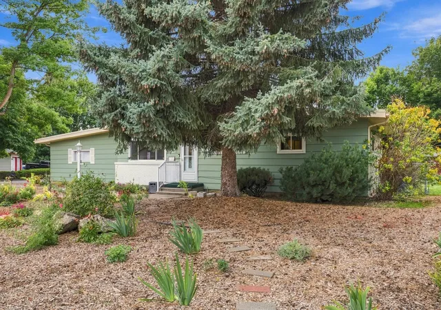 Photo 3 of Single family home for sale at 2524 S Pines Rd, Spokane Valley, WA 99206 | MLS# 202624352 | Listing updated on 2026-09-23