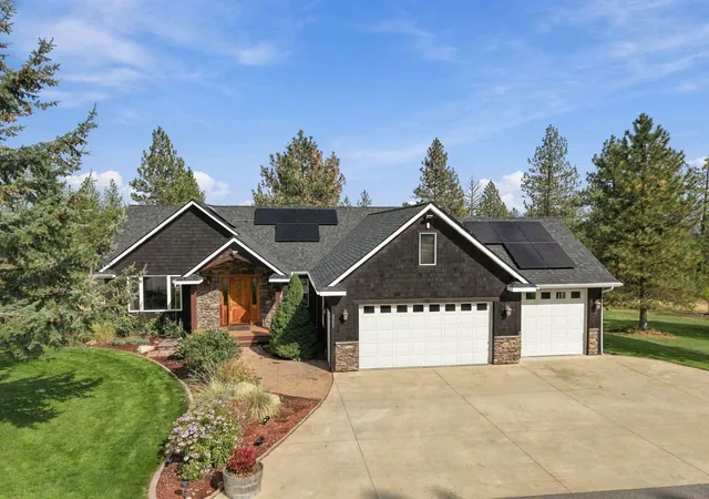 Photo 2 of Single family home for sale at 8322 W Cross Cut Rd, Deer Park, WA 99006 | MLS# 202624364 | Listing updated on 2026-09-23