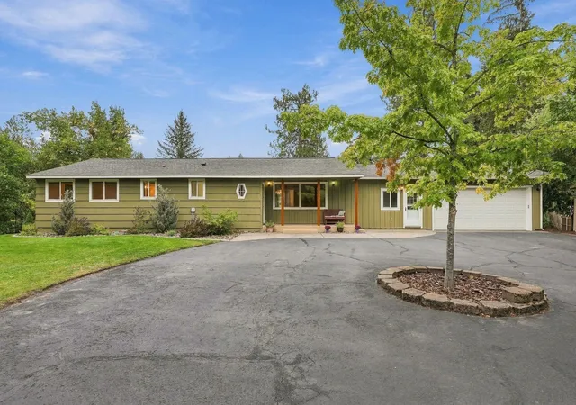 Photo 2 of Single family home for sale at 307 W Graves Rd, Spokane, WA 99218 | MLS# 202624374 | Listing updated on 2026-09-18