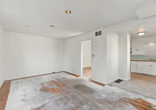 Photo 2 of Single family home for sale at 1620 E Ostrander Ave, Spokane, WA 99207 | MLS# 202624390 | Listing updated on 2026-09-18