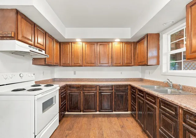 Photo 2 of Sale Pending at 603 E Sanson Ave, Spokane, WA 99207 | MLS# 202624391 | Listing updated on 2026-09-22