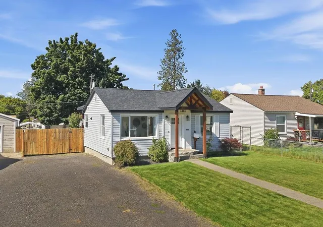 Photo 3 of Sale Pending at 5629 N Milton St, Spokane, WA 99205 | MLS# 202624393 | Listing updated on 2026-09-29
