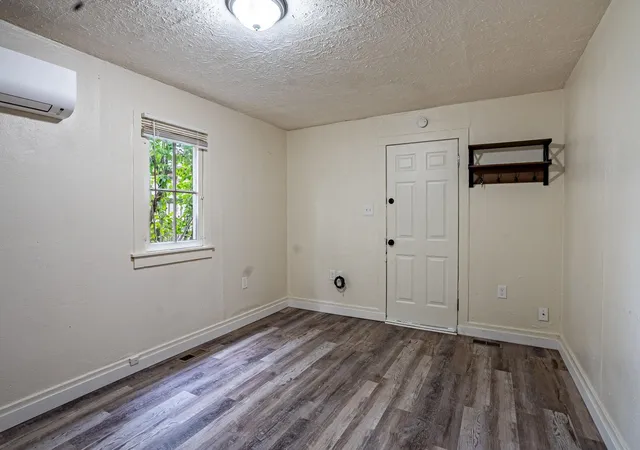 Photo 3 of Single family home for sale at 614 E Gordon Ave, Spokane, WA 99207 | MLS# 202624412 | Listing updated on 2026-09-24
