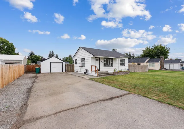 Photo 2 of Single family home for sale at 11202 E Broadway Ave, Spokane Valley, WA 99206 | MLS# 202624428 | Listing updated on 2026-09-18