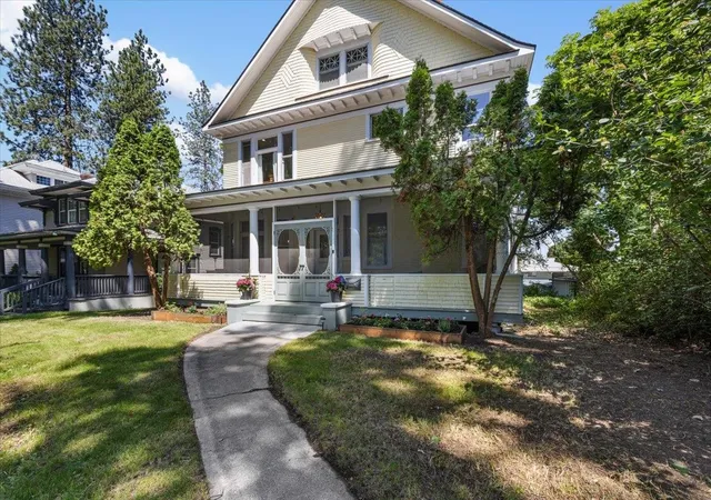 Photo 3 of Single family home for sale at 1806 W 9th Avenue, Spokane, WA 99204 | MLS# 202624430 | Listing updated on 2026-10-06