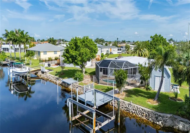 Photo 3 of Manufactured home for sale at 731 Tangerine Ct, Punta Gorda, FL 33950 | MLS# C7496097 | Listing updated on 2026-10-01