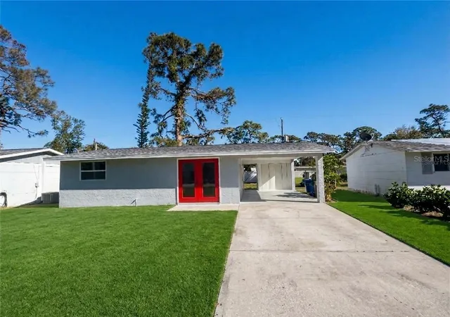 Photo 1 of Single family home for sale at 735 Bertrend St, Englewood, FL 34223 | MLS# TB8328697 | Listing updated on 2026-09-17
