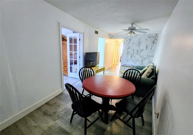 Listing Photo 5 - Condo for sale in building located at 616 Guild Dr, Venice, FL 34285 - Unit #2