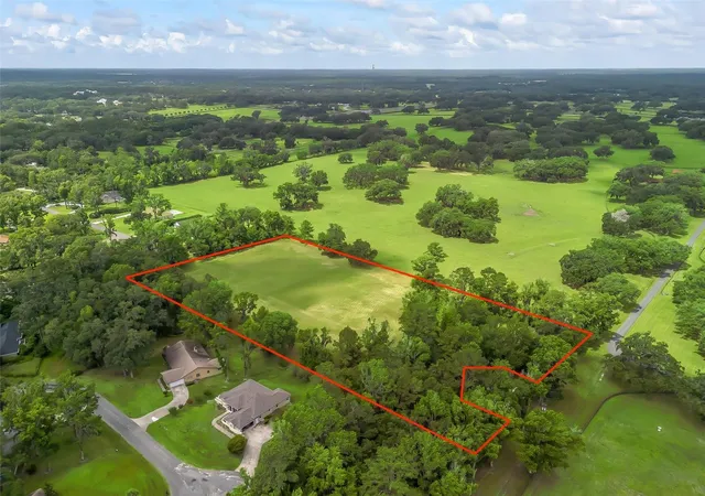 Photo 3 of Sale Pending at 84Rd Ter Nw, Ocala, FL 34482 | MLS# OM703093 | Listing updated on 2026-10-07