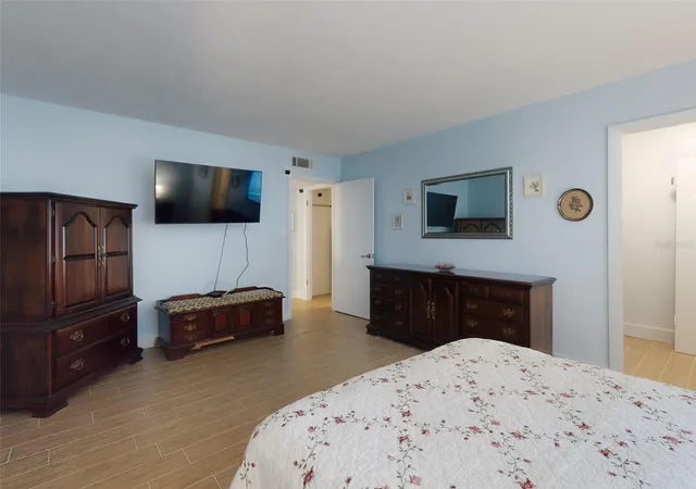 Listing Photo 5 - Condo for sale in building located at 588 Bahia Cir, OCALA, FL 34472 - Unit #A