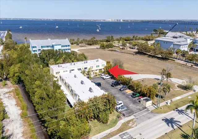 Townhouse for sale at 1020 W Marion Ave #41, PUNTA GORDA, FL 33950 | MLS# C7512951