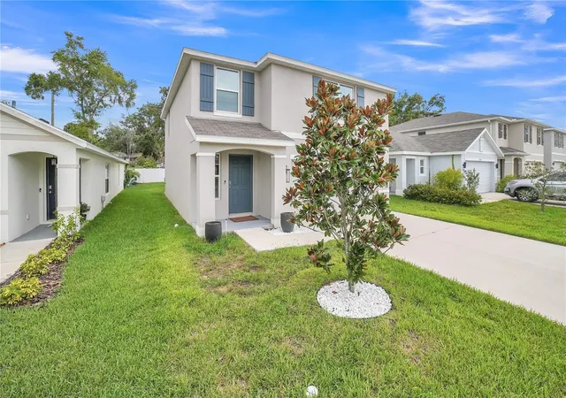 Photo 2 of Single family home for sale at 36558 Spanish Rose Dr, Dade City, FL 33525 | MLS# TB8418358 | Listing updated on 2026-09-23