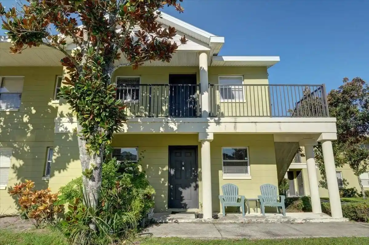 Listing Photo 1 - Condo for sale in 1213 Unitah Ave located at 1213 Unitah Ave, LAKELAND, FL 33803 - Unit 1213 Unitah Ave