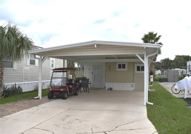 Photo 3 of Manufactured home for sale at 9000 US Hwy 192 #52, Clermont, FL 34714 | MLS# S5134936 | Listing updated on 2026-09-17