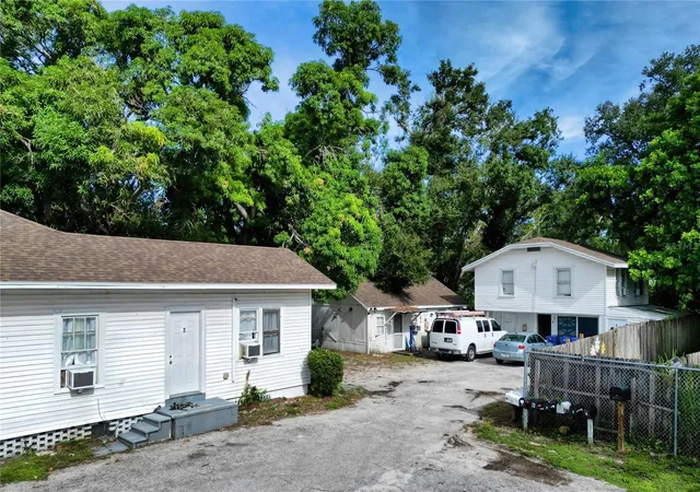 Photo 3 of House for sale at 1514 12th Avenue W, Bradenton, FL 34205 | MLS# A4666793 | Listing updated on 2026-09-21