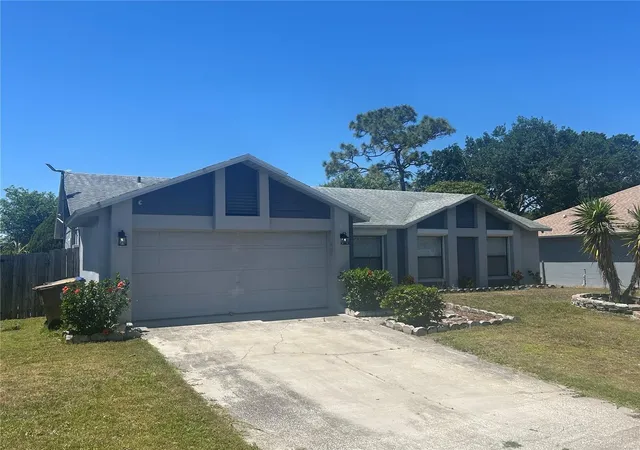 Photo 1 of Single family home for sale at 613 Bayport Dr, Kissimmee, FL 34758 | MLS# W7880082 | Listing updated on 2026-09-16