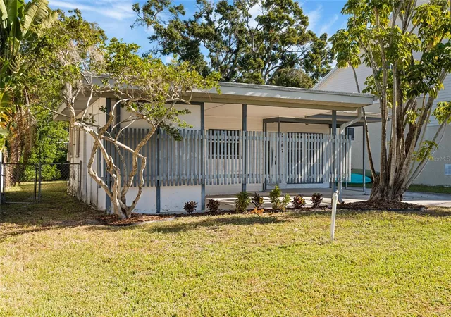 Photo 3 of Single family home for sale at 3967 Arkansas Ave NE, Saint Petersburg, FL 33703 | MLS# L4957298 | Listing updated on 2026-10-21