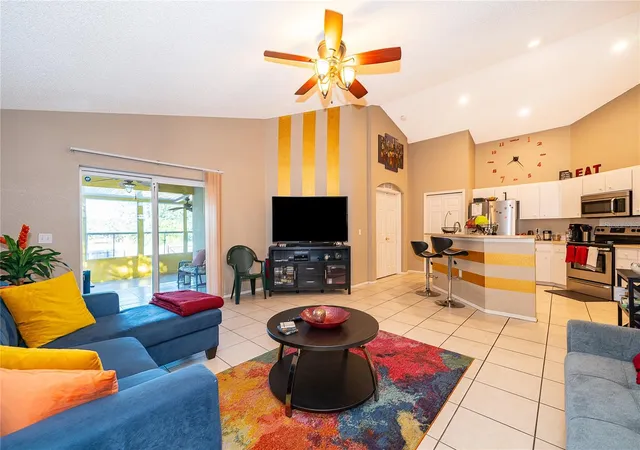 Photo 3 of Single family home for sale at 1152 View Pointe Cir, Lake Wales, FL 33853 | MLS# O6361433 | Listing updated on 2026-09-16