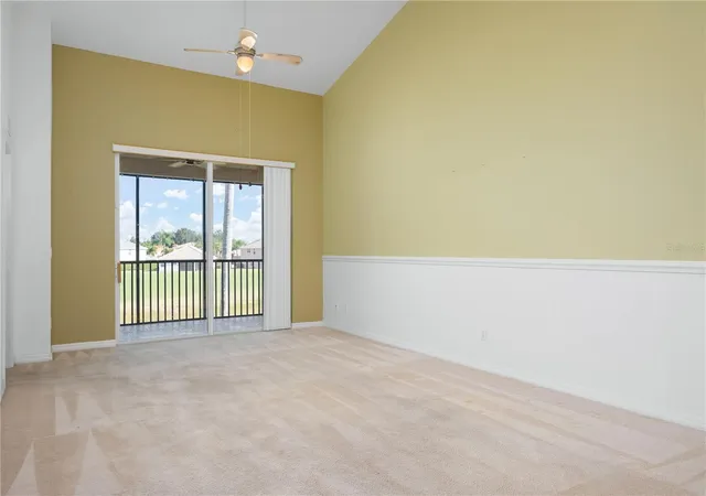 Photo 4 of Condo for sale at 915 Fairwaycove Ln #204, Bradenton, FL 34212 | MLS# A4672538 | Listing updated on 2026-09-09
