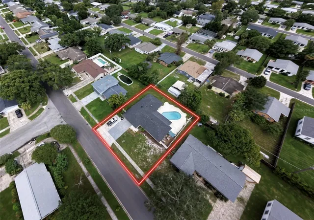 Photo 3 of Single family home for sale at 2217 Sussex Rd, Winter Park, FL 32792 | MLS# O6362648 | Listing updated on 2026-09-17