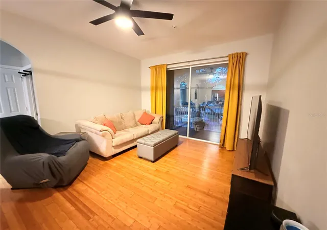 Listing Photo 4 - Condo for sale in building located at 8710 Saratoga Inlet Dr, Orlando, FL 32829 - Unit #203