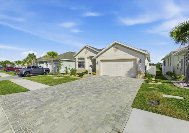 Photo 2 of Single family home for sale at 14 Matanzas Lakes Dr, Palm Coast, FL 32137 | MLS# FC314327 | Listing updated on 2026-09-08