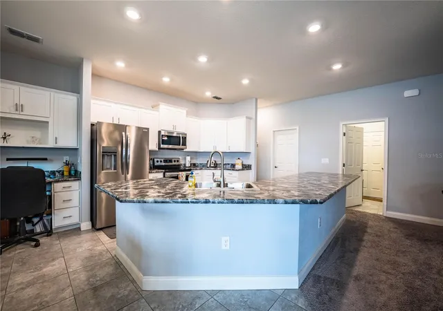 Photo 3 of Single family home for sale at 261 Walkers Point Dr, Auburndale, FL 33823 | MLS# L4957601 | Listing updated on 2026-09-18