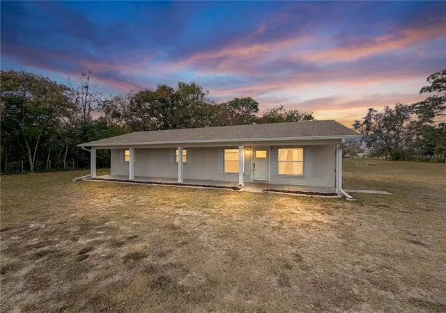 Photo 2 of Single family home for sale at 9421 Sunshine Grv Rd, Brooksville, FL 34613 | MLS# W7881140 | Listing updated on 2026-09-24