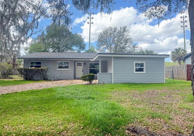 Photo 10 of Single family home for sale at 1030 Se 18th Terrace, Gainesville, FL 32641 | MLS# GC535777 | Listing updated on 2026-09-09