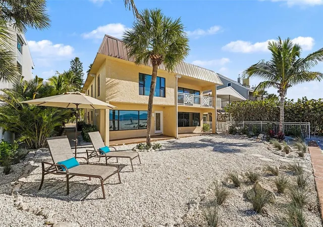 Photo 4 of Single family home for sale at 19936 Gulf Blvd, Indian Shores, FL 33785 | MLS# TB8453256 | Listing updated on 2026-09-17