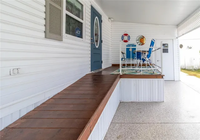 Photo 4 of Manufactured home for sale at 214 Leisure Way, Palmetto, FL 34221 | MLS# A4674215 | Listing updated on 2026-09-16