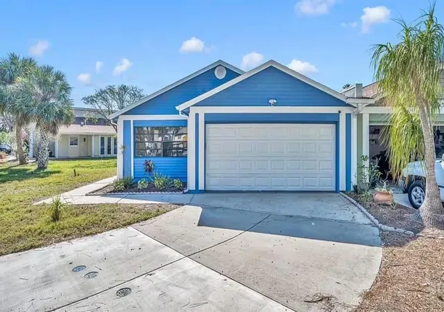 Photo 1 of Single family home for sale at 4522 Marine Pkwy, New Port Richey, FL 34652 | MLS# O6370263 | Listing updated on 2026-09-17
