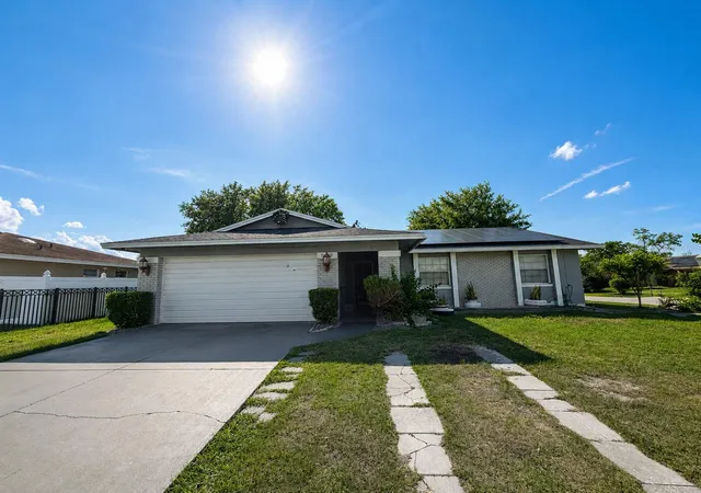 Photo 1 of Single family home for sale at 5406 Arpana Dr, Orlando, FL 32839 | MLS# S5141989 | Listing updated on 2026-09-16
