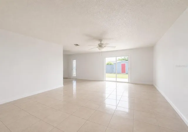 Photo 2 of Single family home for sale at 5406 Arpana Dr, Orlando, FL 32839 | MLS# S5141989 | Listing updated on 2026-09-16