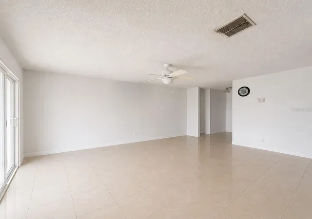 Photo 3 of Single family home for sale at 5406 Arpana Dr, Orlando, FL 32839 | MLS# S5141989 | Listing updated on 2026-09-16
