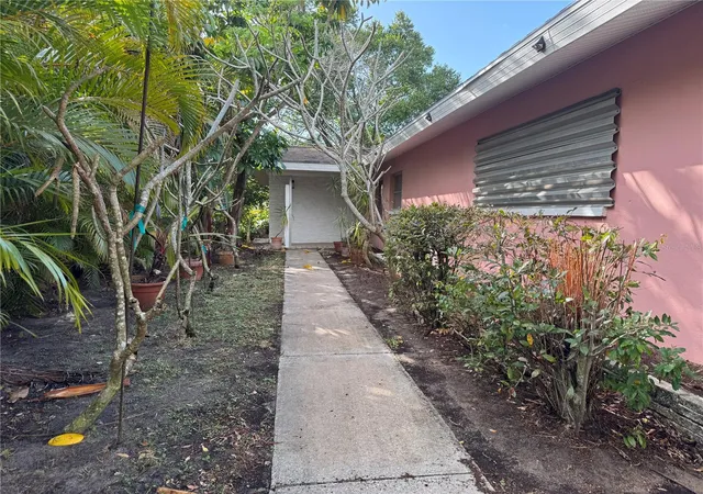 Photo 3 of Single family home for sale at 1546 Belleair Rd, Clearwater, FL 33756 | MLS# TB8473245 | Listing updated on 2026-09-09
