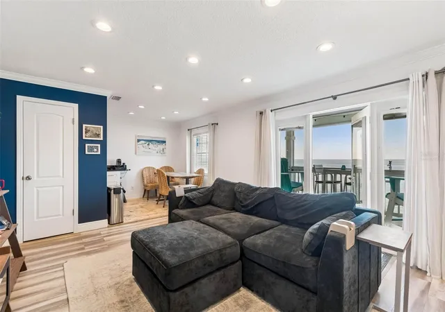 Photo 2 of Condo for sale at 5110 Coquina Key Dr SE #C, Saint Petersburg, FL 33705 | MLS# TB8473440 | Listing updated on 2026-09-16