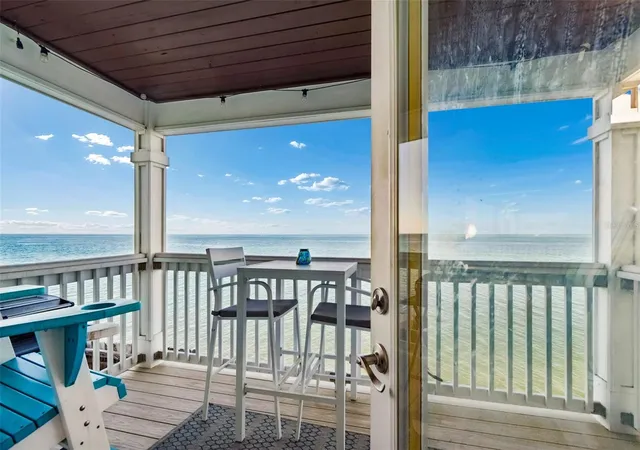 Photo 4 of Condo for sale at 5110 Coquina Key Dr SE #C, Saint Petersburg, FL 33705 | MLS# TB8473440 | Listing updated on 2026-09-16