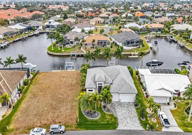 Photo 3 of Single family home for sale at 125 Great Isaac Ct, Punta Gorda, FL 33950 | MLS# C7521598 | Listing updated on 2026-09-18