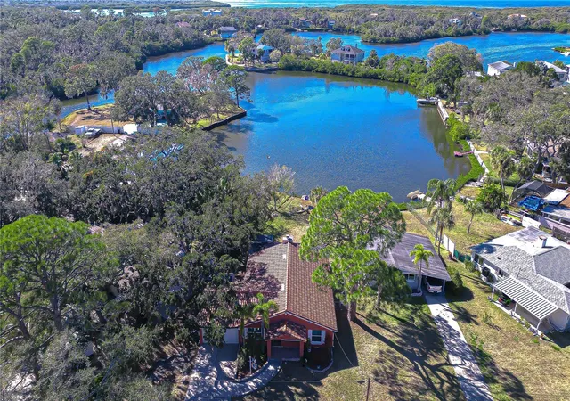 Photo 3 of Single family home for sale at 7051 Morningstar Ln, New Port Richey, FL 34652 | MLS# W7882837 | Listing updated on 2026-09-09