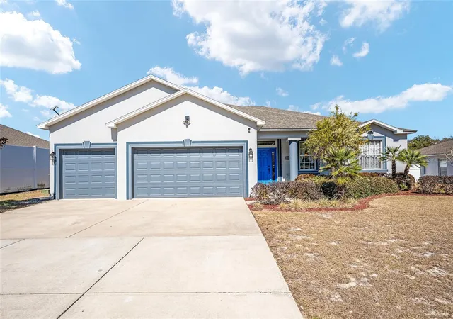 Single family home for sale at 3101 NE 24 Place, OCALA, FL 34470 | MLS# OM718692