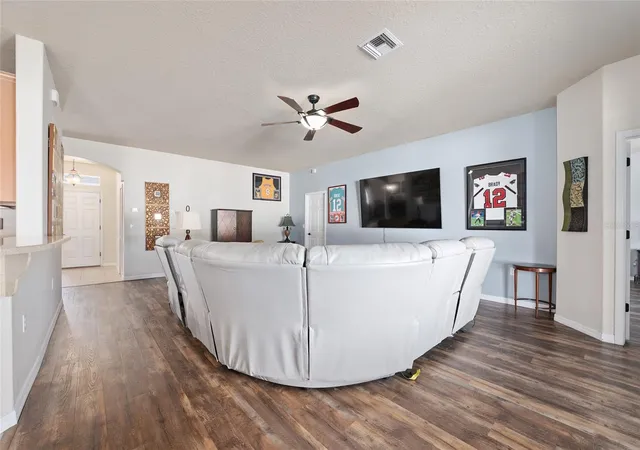 Photo 3 of Single family home for sale at 3101 NE 24 Place, Ocala, FL 34470 | MLS# OM718692 | Listing updated on 2026-09-23