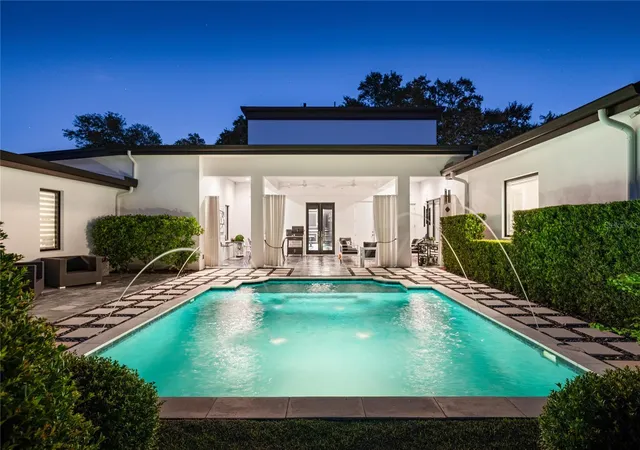 Photo 3 of Single family home for sale at 1581 Forest Ave, Winter Park, FL 32789 | MLS# O6382377 | Listing updated on 2026-10-05