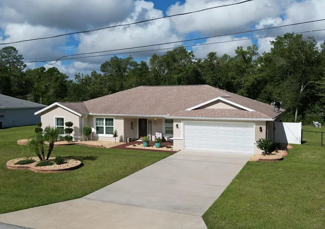 Photo 3 of Single family home for sale at 15136 Se 93rd Avenue, Summerfield, FL 34491 | MLS# OM719040 | Listing updated on 2026-09-08
