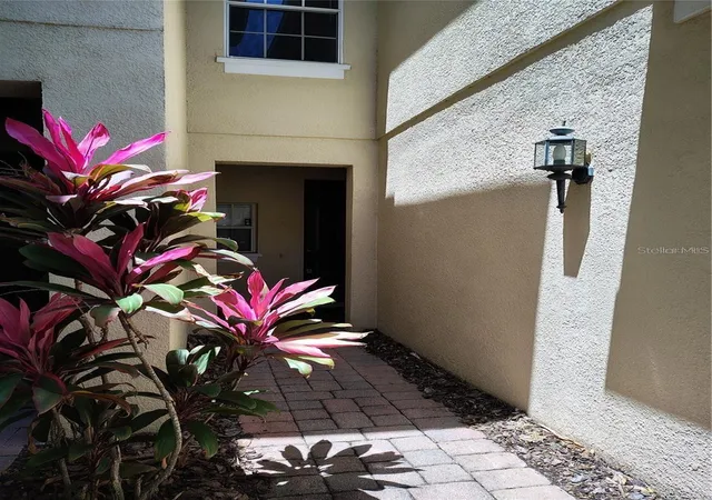 Photo 2 of Townhouse for sale at 6043 Strada Isle Way, Orlando, FL 32835 | MLS# V4947422 | Listing updated on 2026-09-09